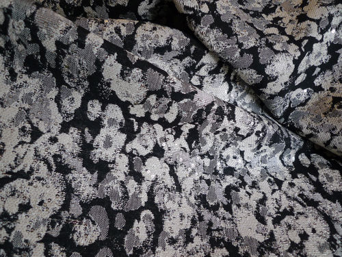 Dolce-Gabbana dräkt tyg svart vit grått