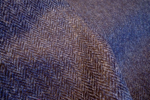 svart och marin fiskben harris tweed