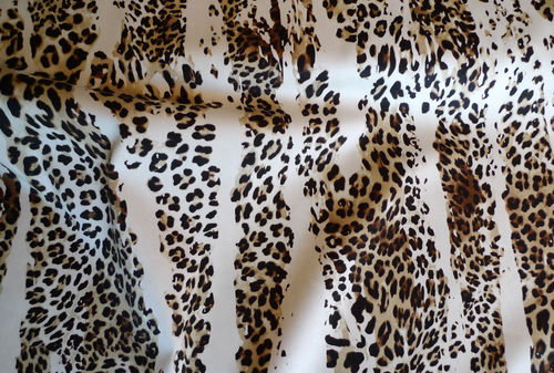 bomullstyg satin stretch djurmönstrad cavalli