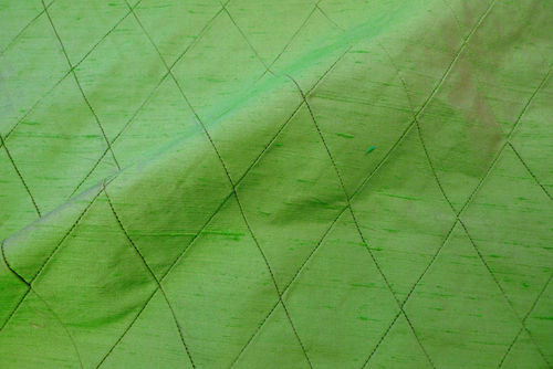grön dupion siden med rutor i metervara